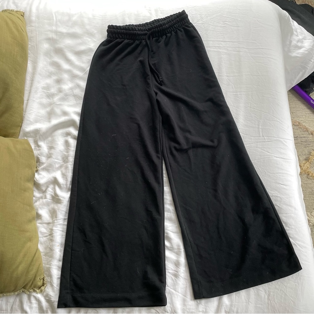 Medium Black Zara Wide Leg Sweatpants